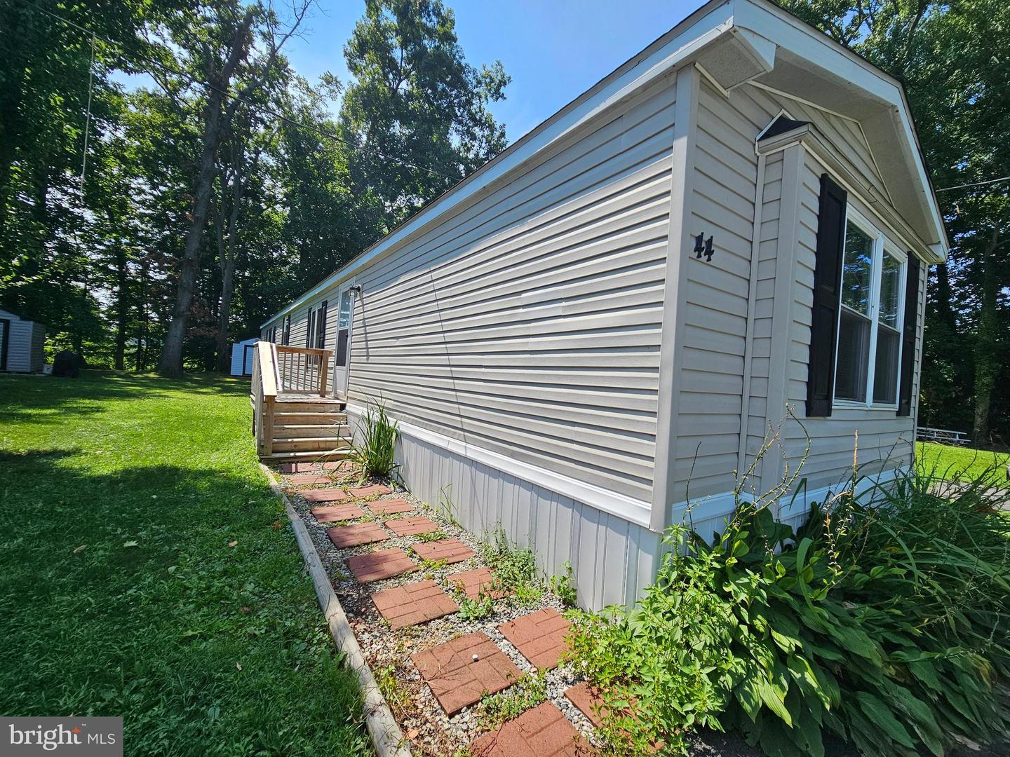 44 Buddy Blvd Property Photo 1