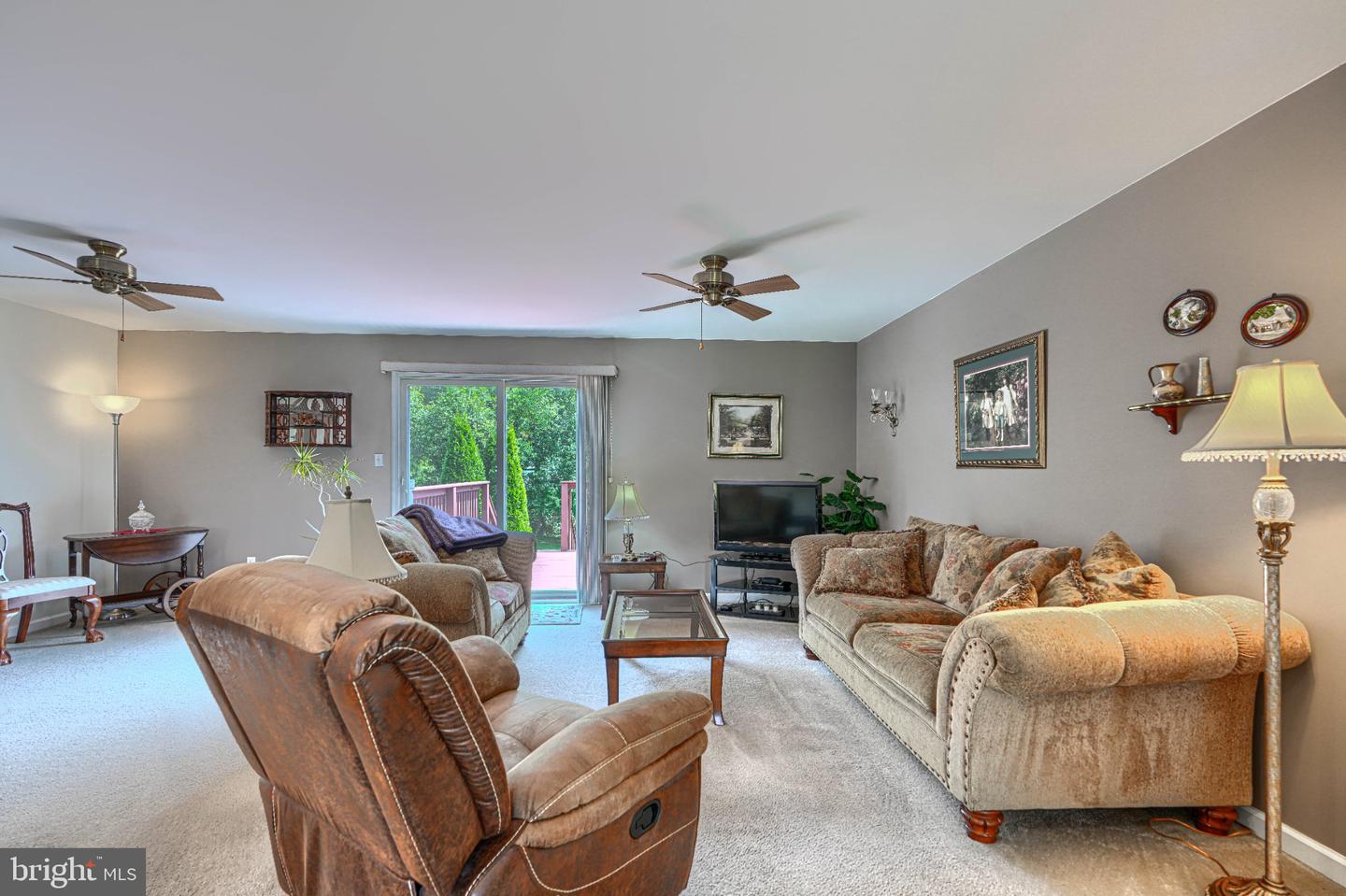 73 Get Around Dr Property Photo 4