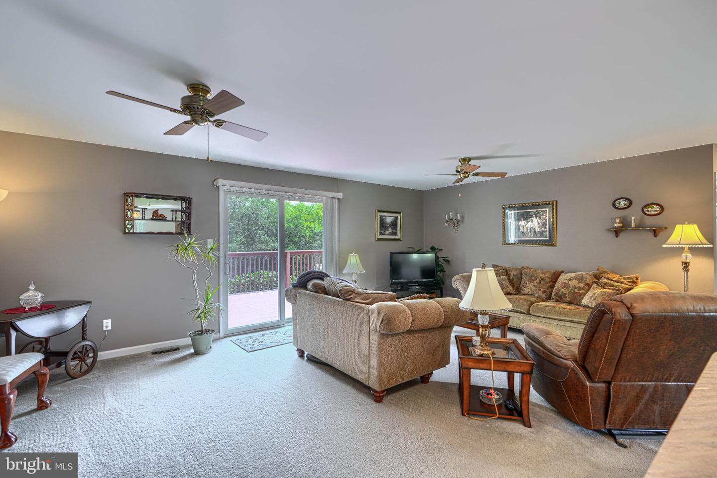 73 Get Around Dr Property Photo 5