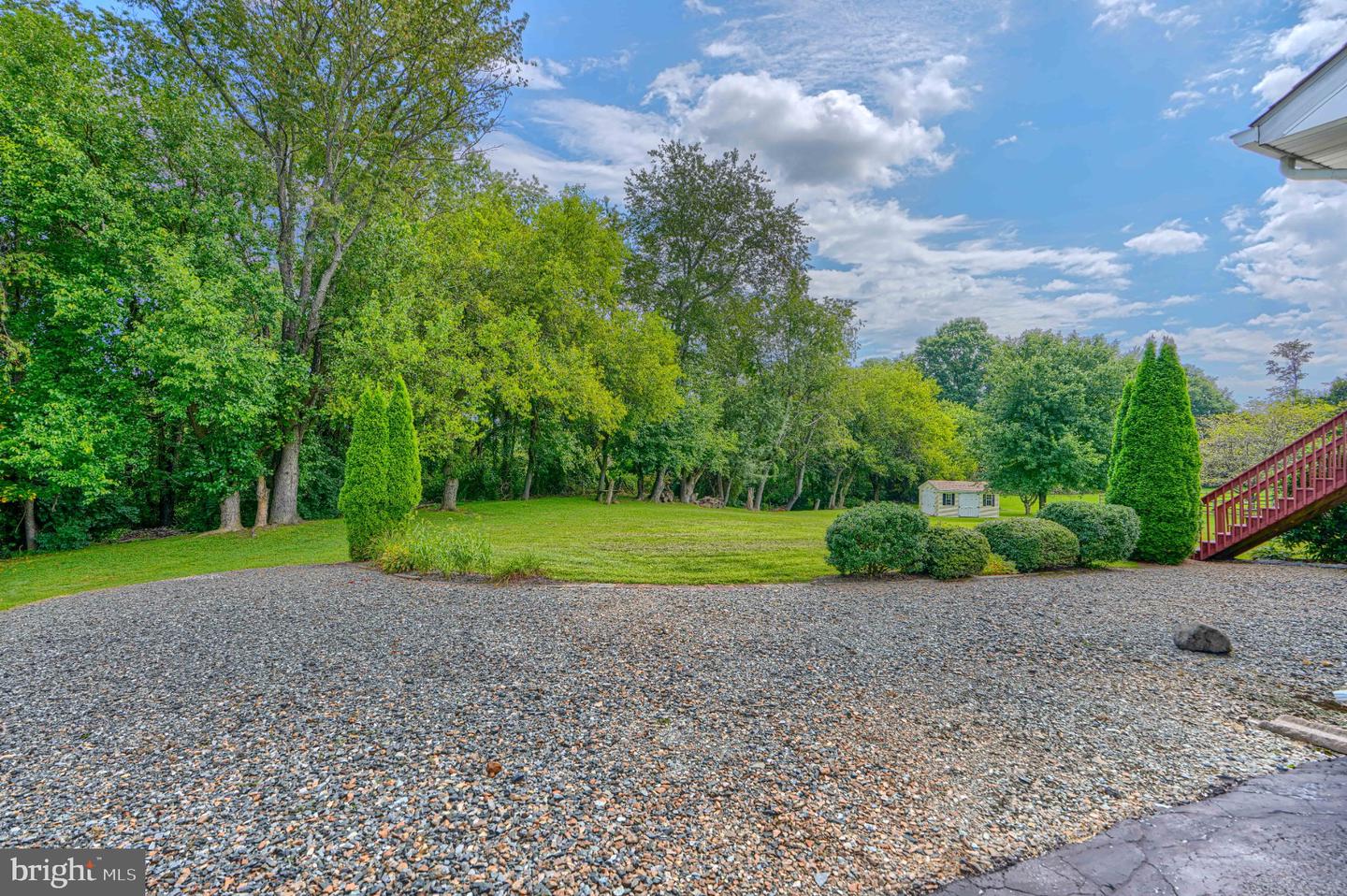 73 Get Around Dr Property Photo 49