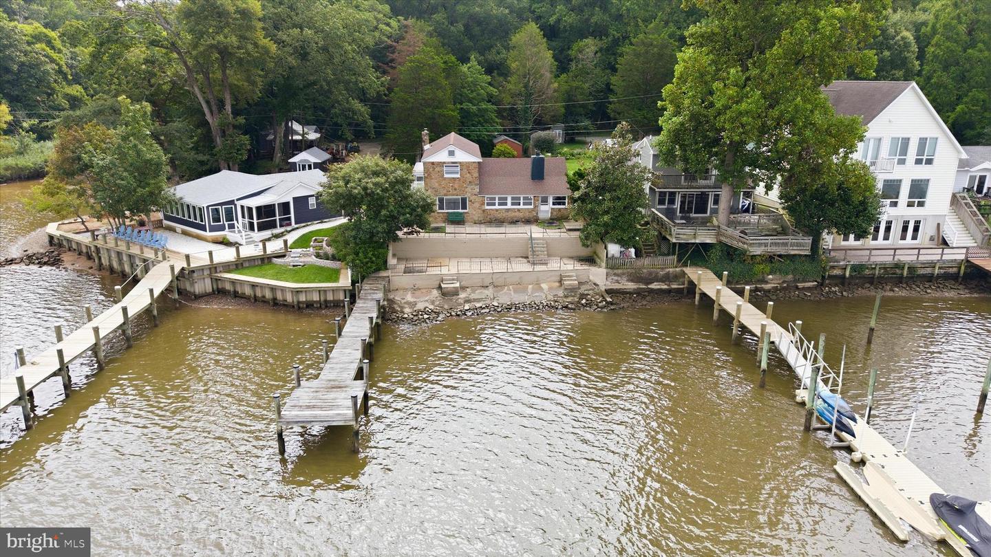 31 Borens Shore Rd Property Photo 1