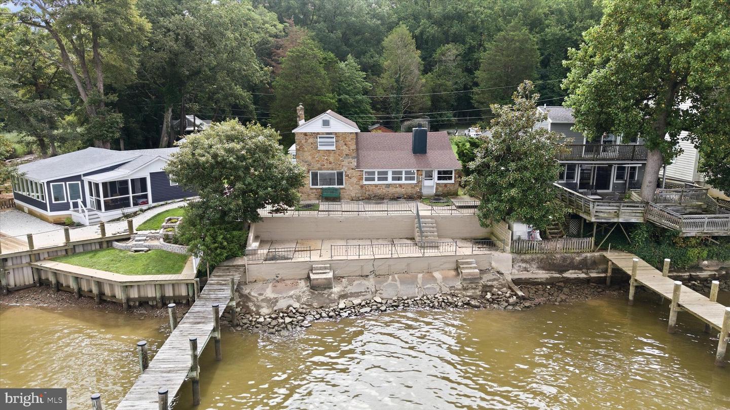31 Borens Shore Rd Property Photo 2