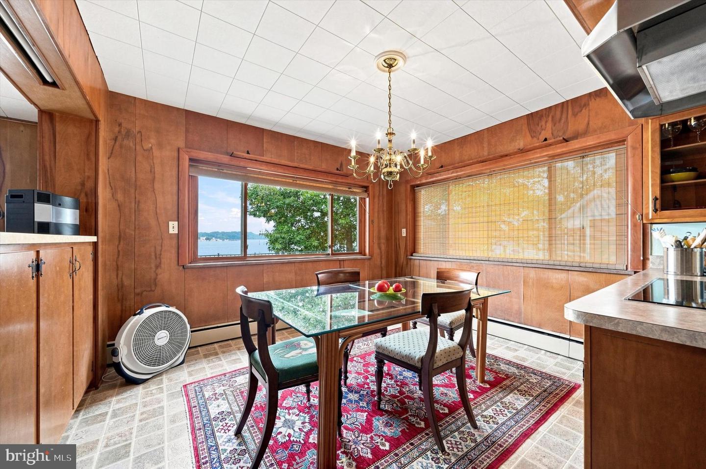 31 Borens Shore Rd Property Photo 12