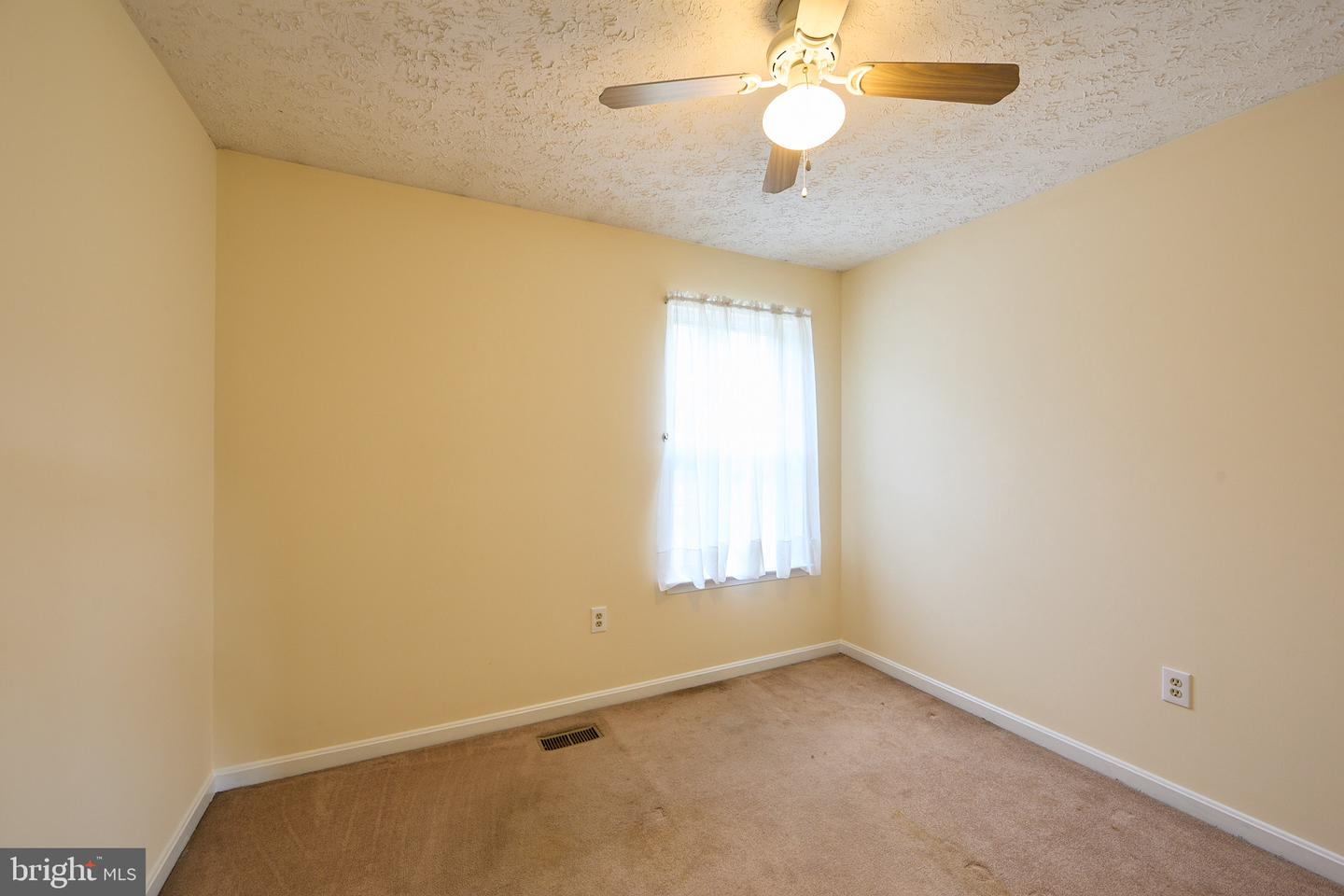 193 Tally Ho Ct Property Photo 33