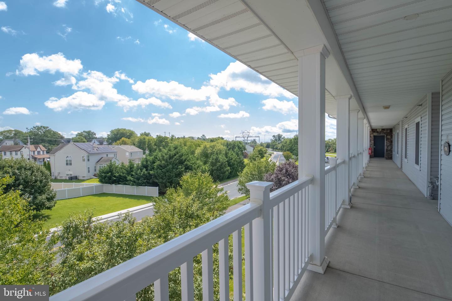 231 Roundhouse Dr #3e Property Photo 4