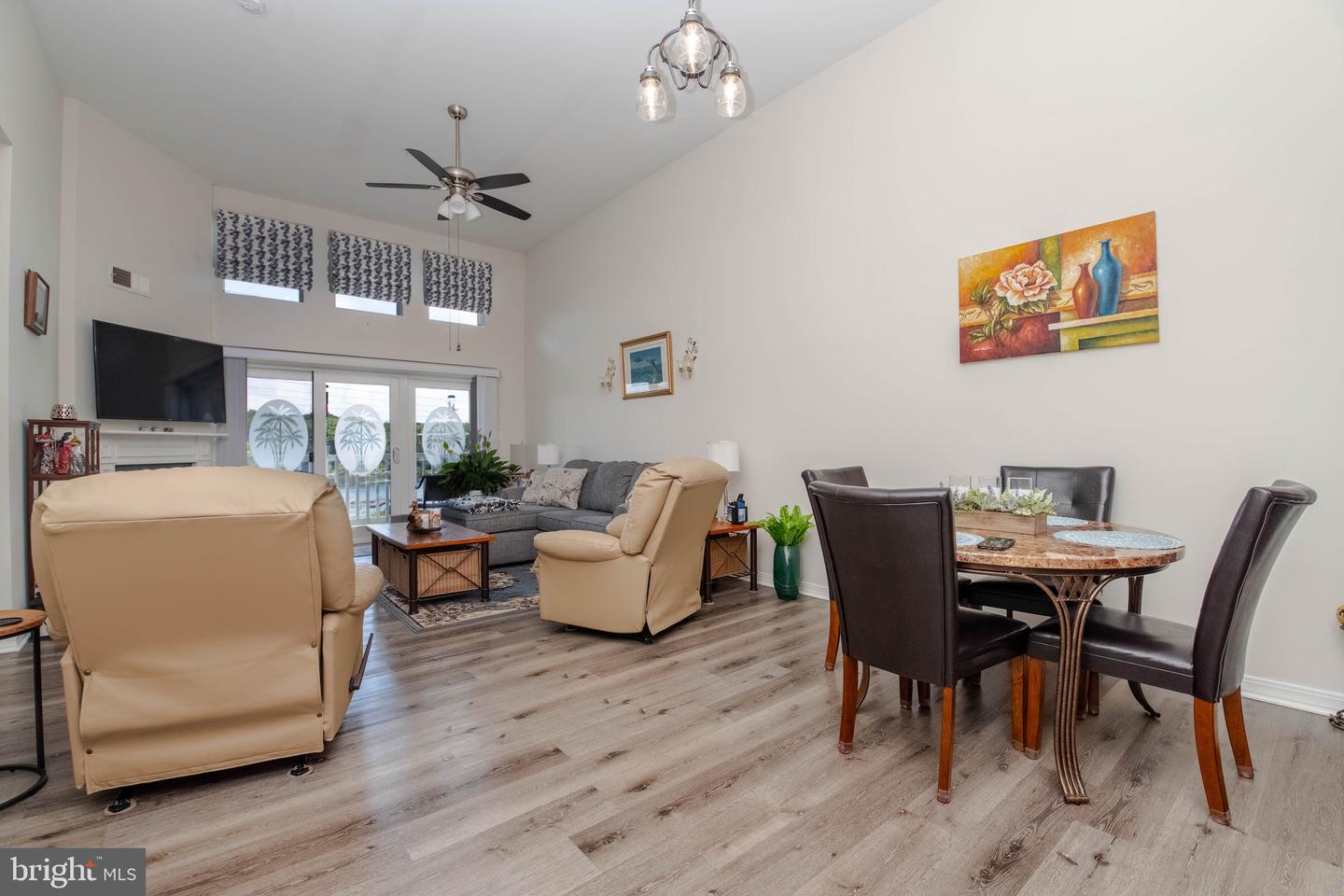 231 Roundhouse Dr #3e Property Photo 11