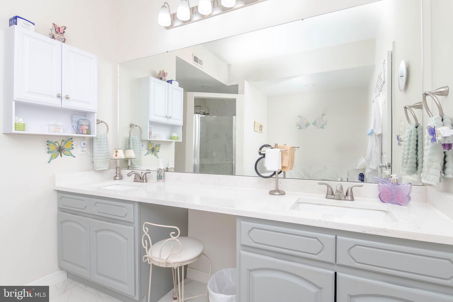 231 Roundhouse Dr #3e Property Photo 21