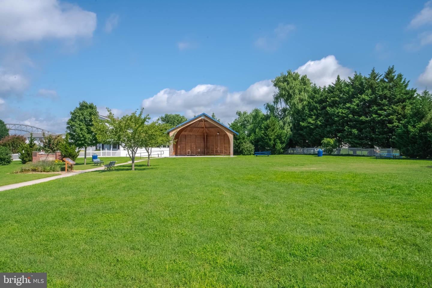231 Roundhouse Dr #3e Property Photo 31