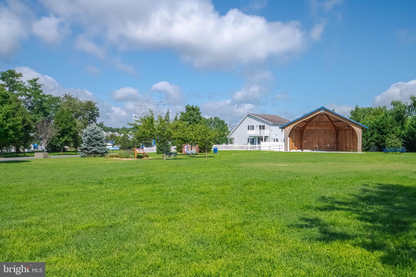 231 Roundhouse Dr #3e Property Photo 32
