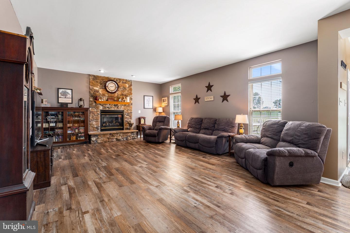 109 Maple Ridge Way Property Photo 14