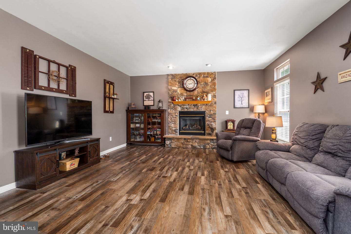 109 Maple Ridge Way Property Photo 15