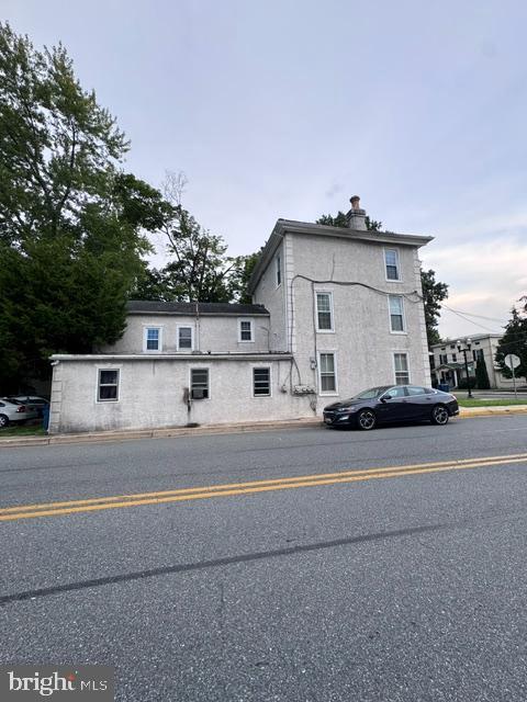 203 Main St Property Photo 1