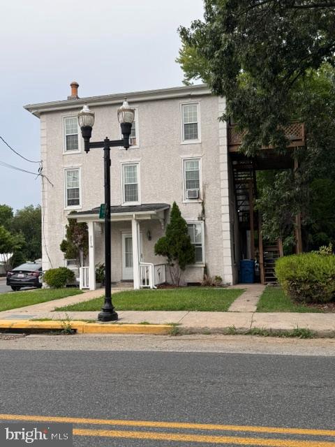 203 Main St Property Photo 2