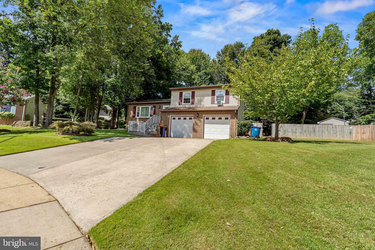 116 Montague Ln Property Photo 3