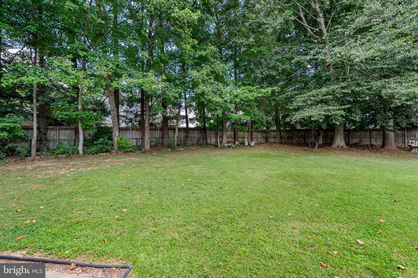 116 Montague Ln Property Photo 24