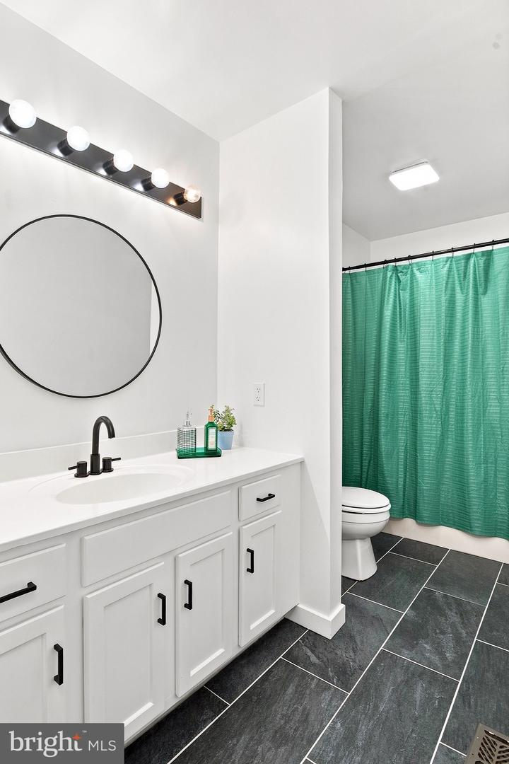 13 Arundel Ln Property Photo 19
