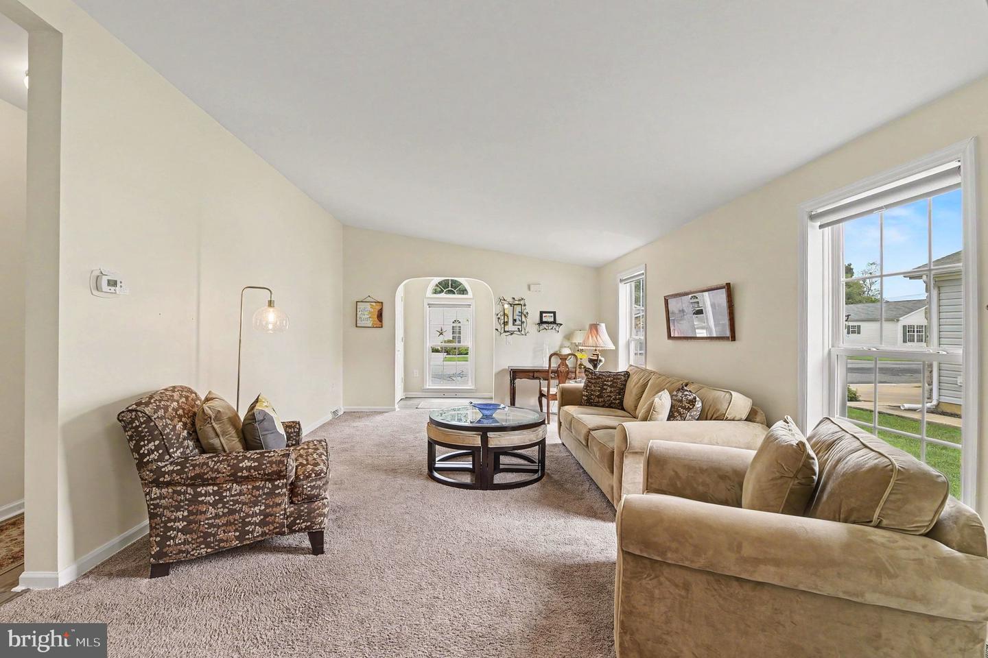 17 Cinnamon Dr Property Photo 5