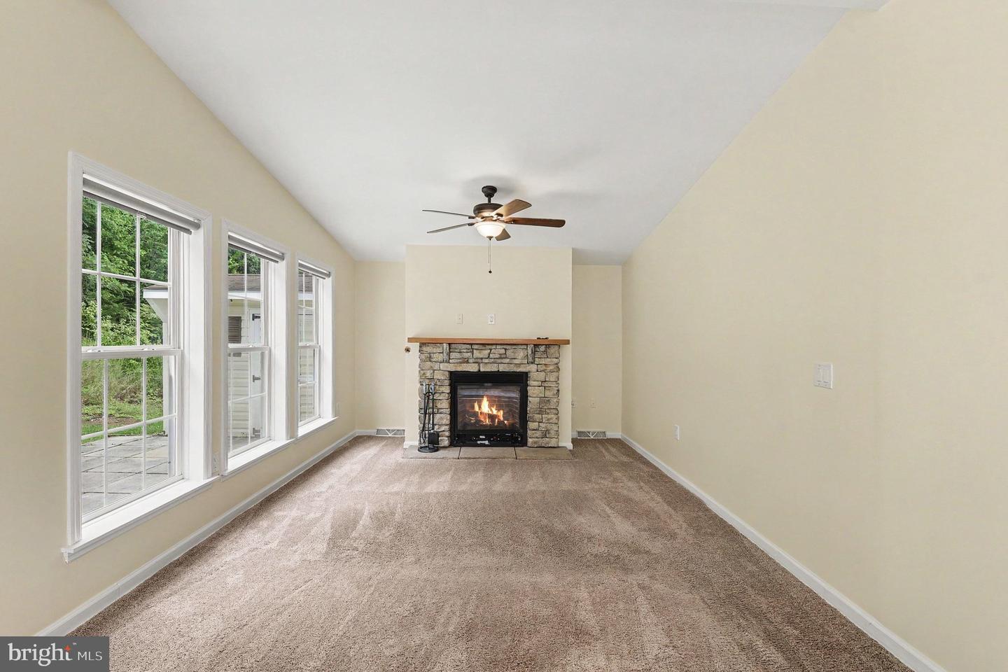 17 Cinnamon Dr Property Photo 13