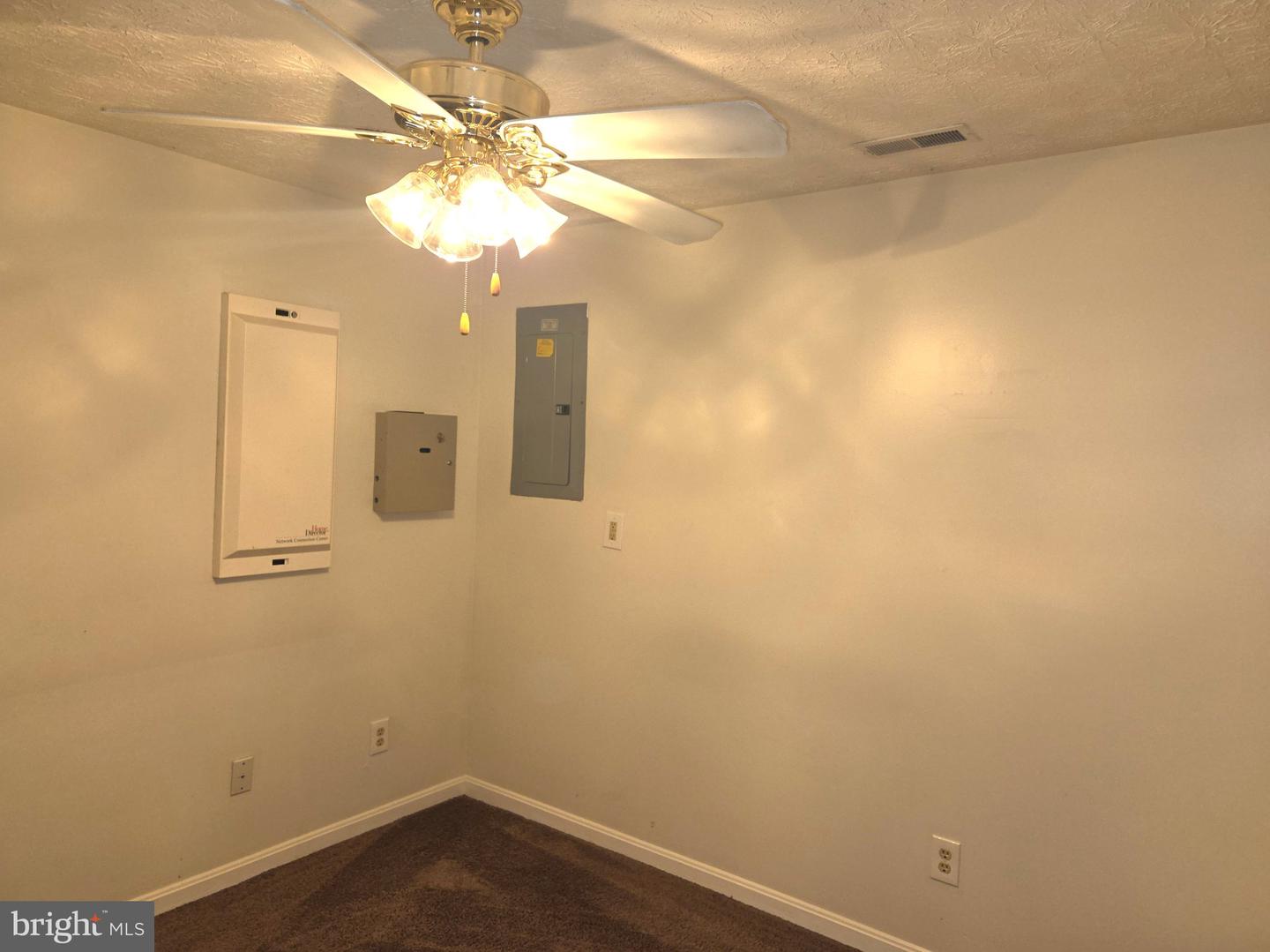422 Buttonwoods Rd Property Photo 17