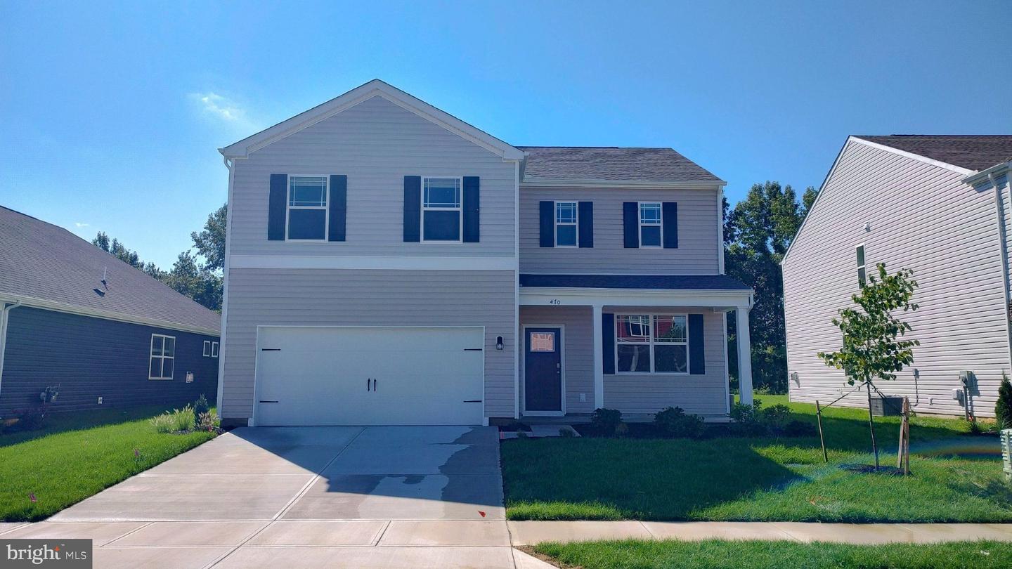 604 HEATHROW CIR Property Photo 1