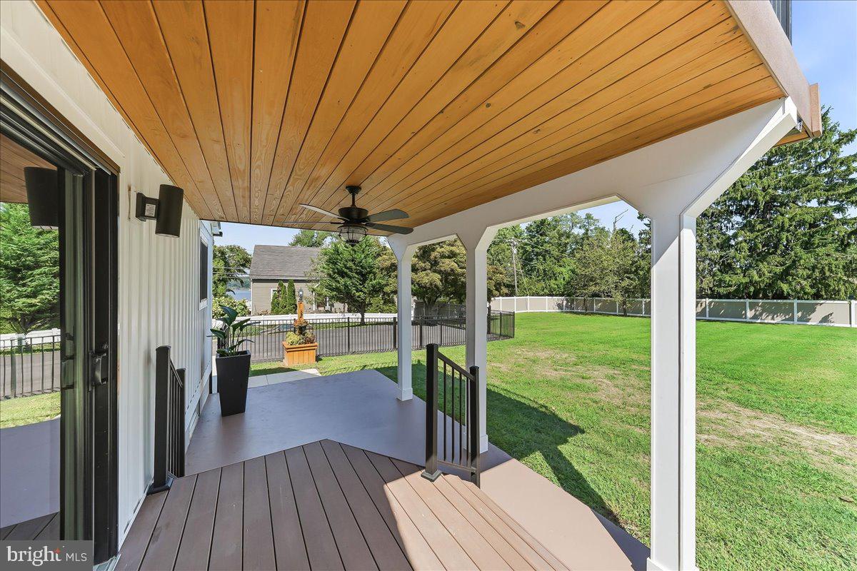 1694 Glebe Rd Property Photo 31