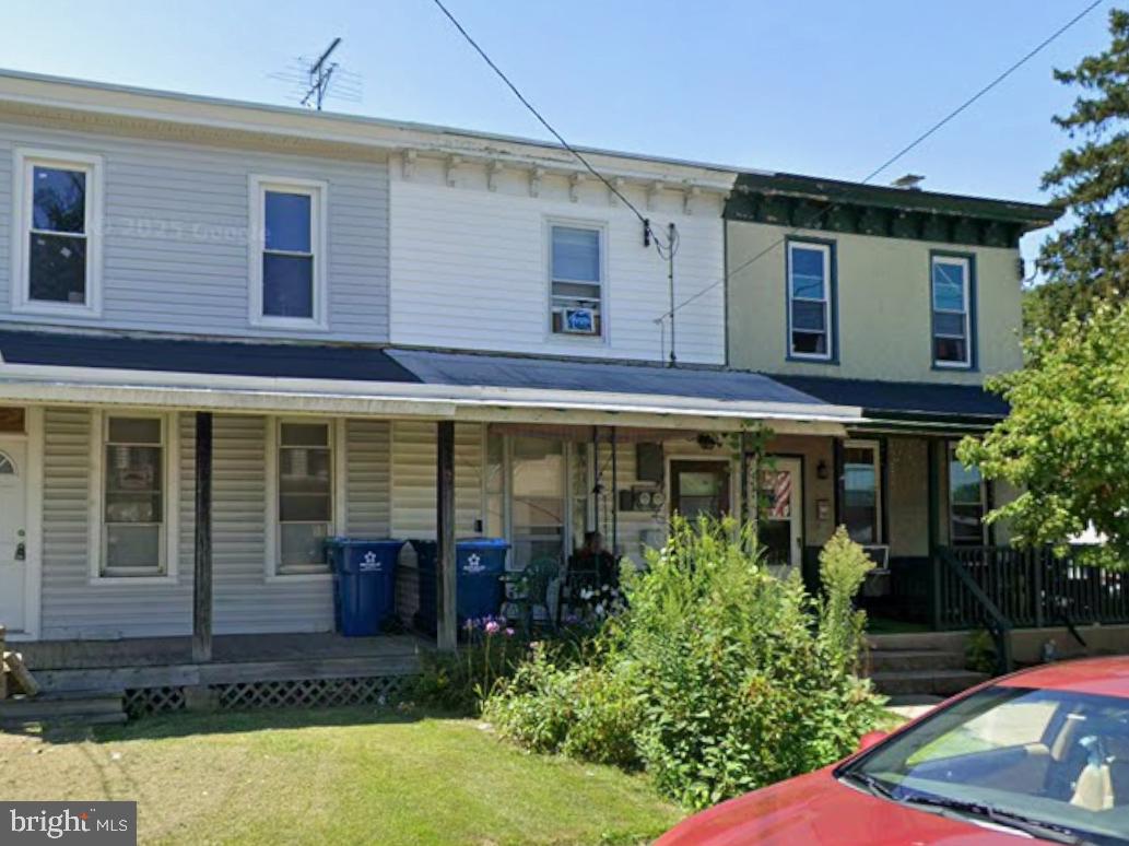 133 Maffitt St Property Photo 1