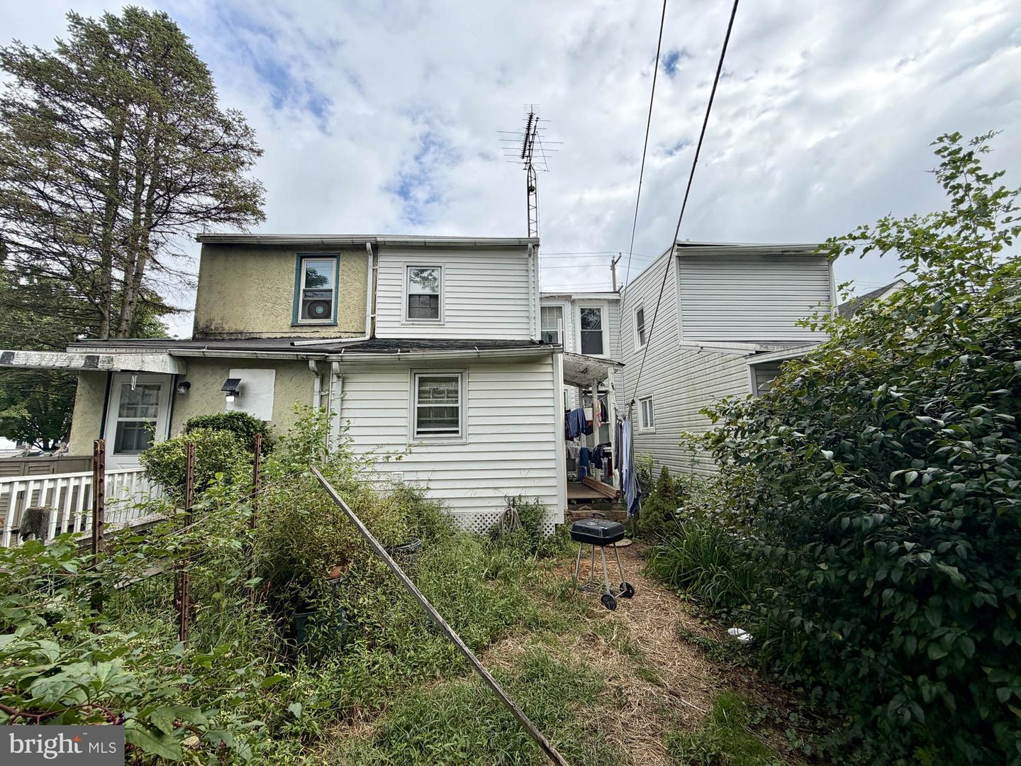 133 Maffitt St Property Photo 2