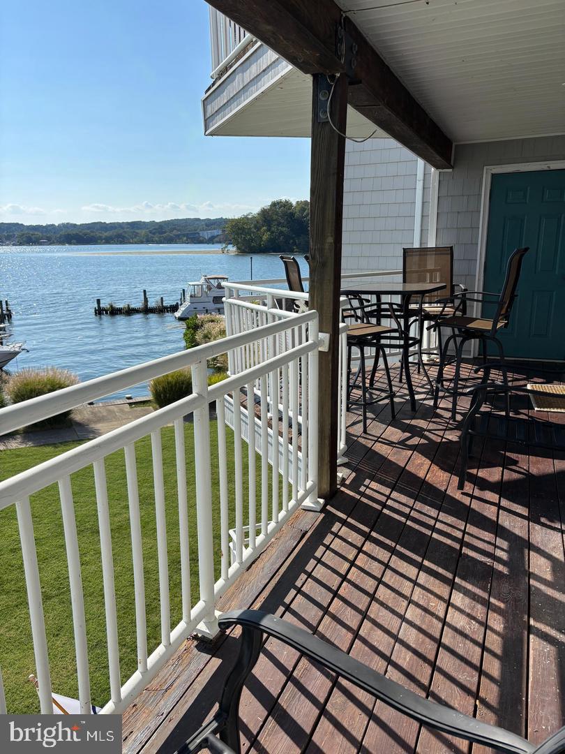 25-b Owens Landing Ct Property Photo 8