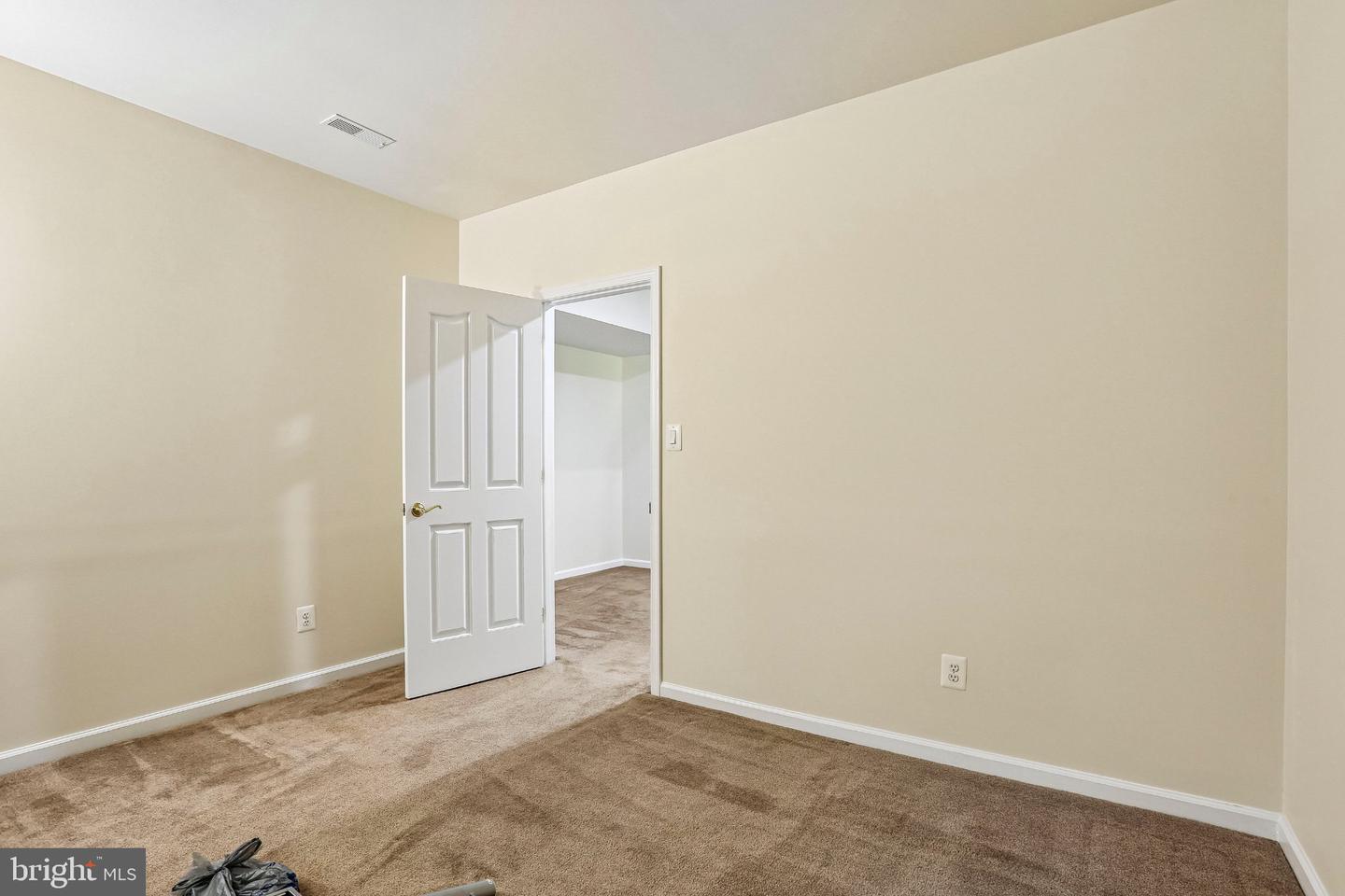 40 Theresa Ln Property Photo 47