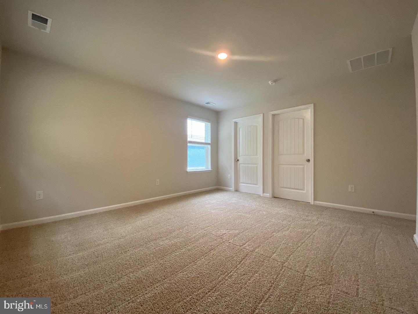 706 Queensbury Ct Property Photo 21