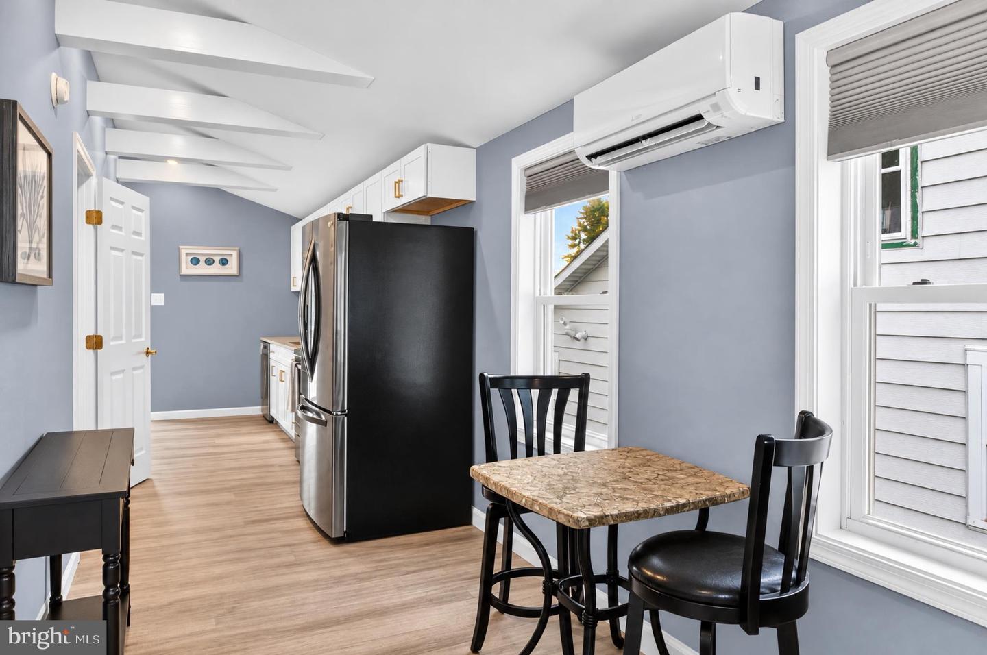 16 Pennsylvania Ave Property Photo 8