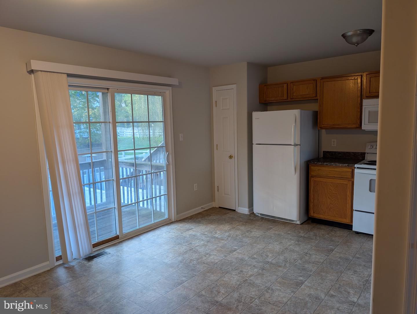 118 Vince Dr Property Photo 6