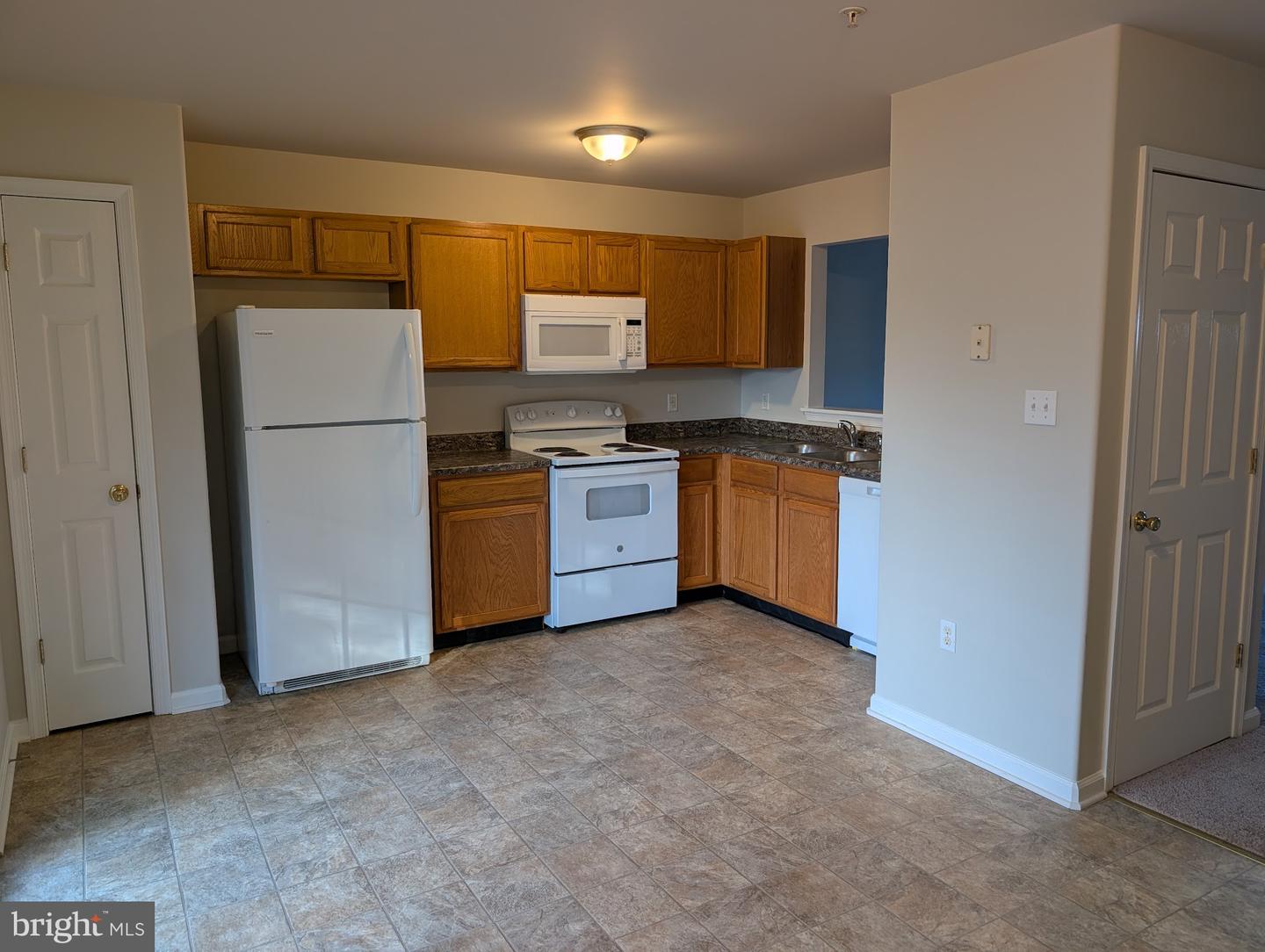 118 Vince Dr Property Photo 7