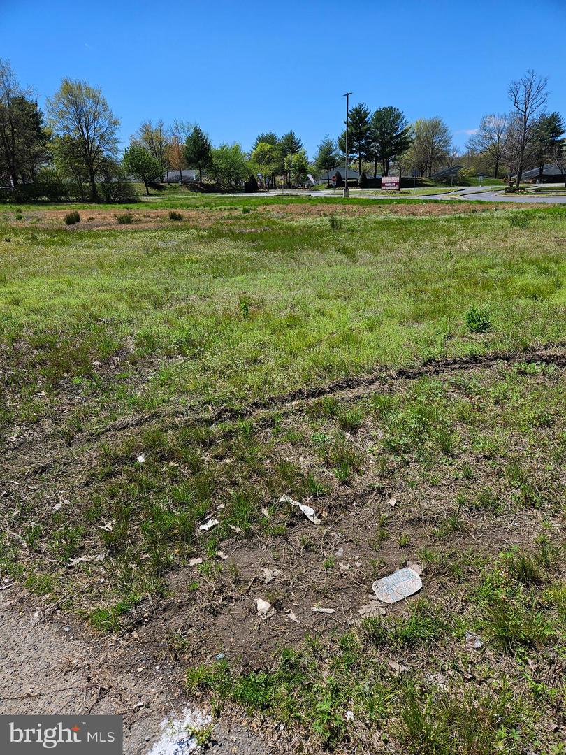 Smallwood Dr Property Photo 3