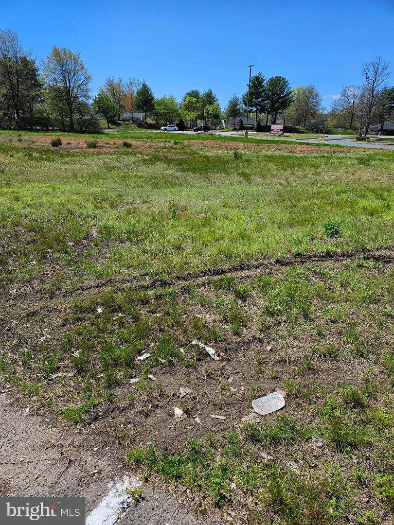 Smallwood Dr Property Photo 4
