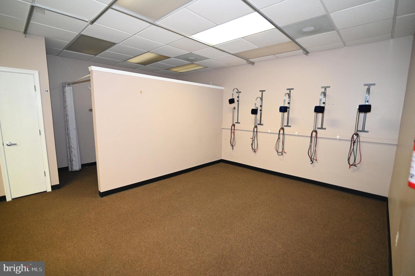 12106 Old Line Ctr #r-8-b Property Photo 26