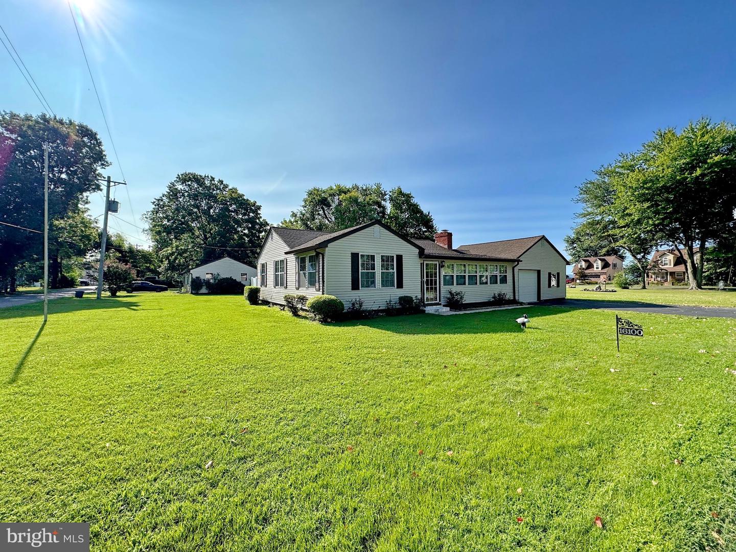 16100 Bridge Dr Property Photo