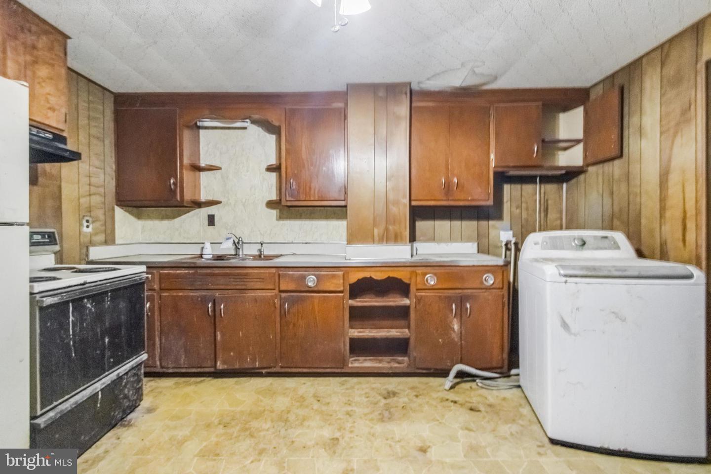 4615 Bicknell Rd Property Photo 4