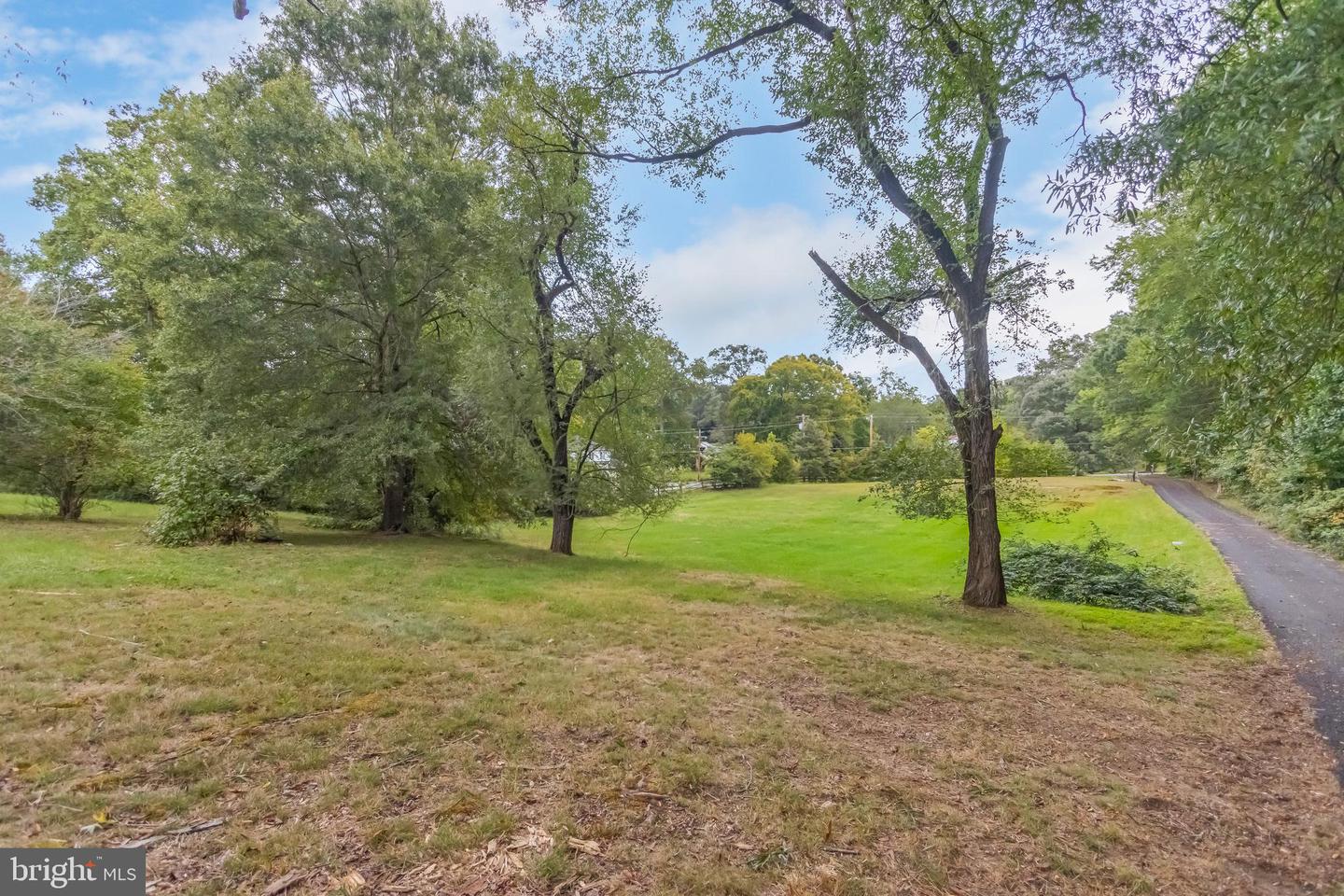 4615 Bicknell Rd Property Photo 17