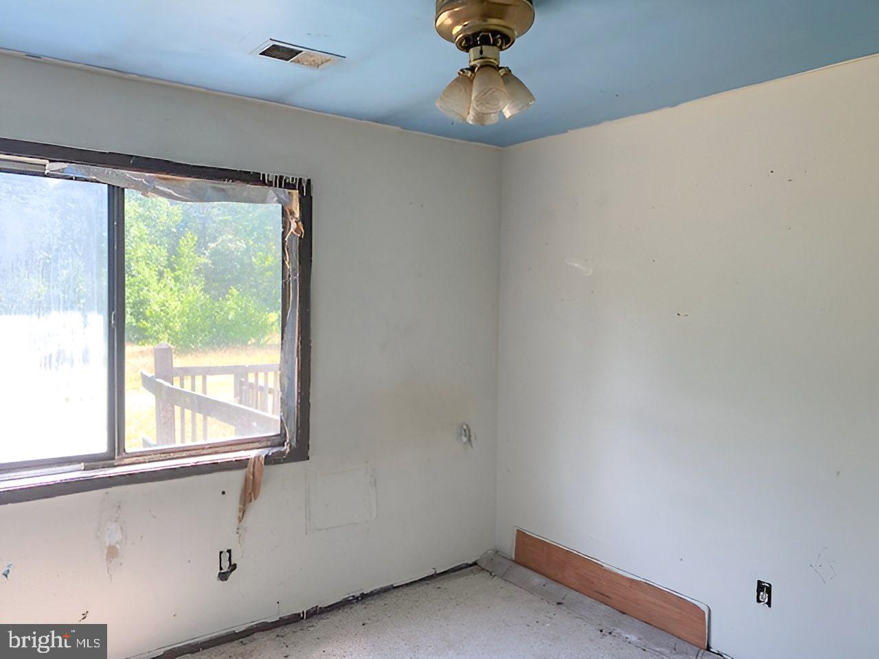 6215 Bartlett Pl Property Photo 5