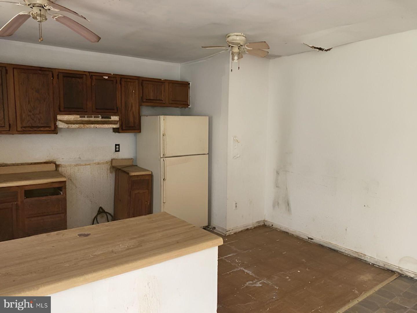 6215 Bartlett Pl Property Photo 11
