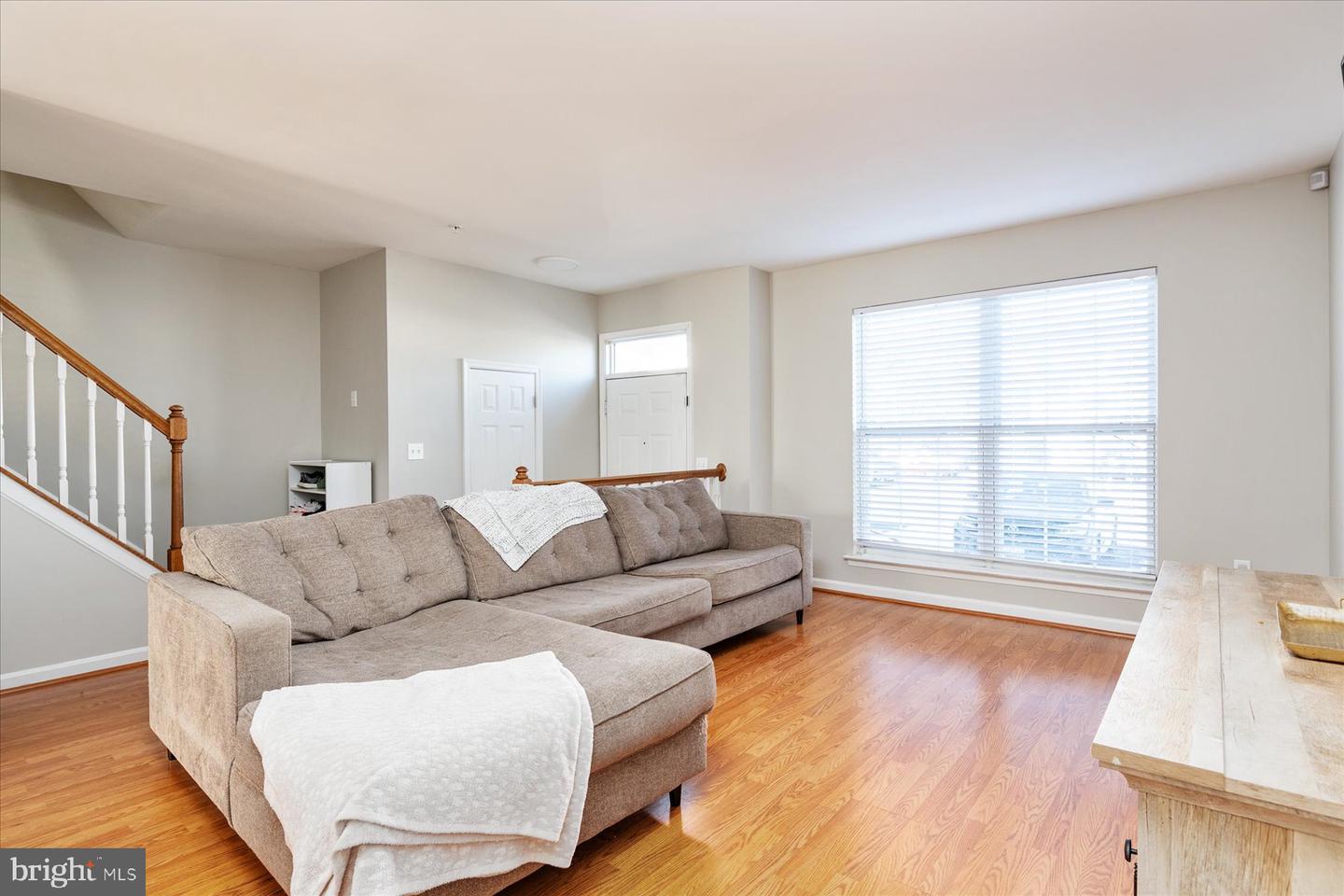 10723 Esprit Pl Property Photo 4