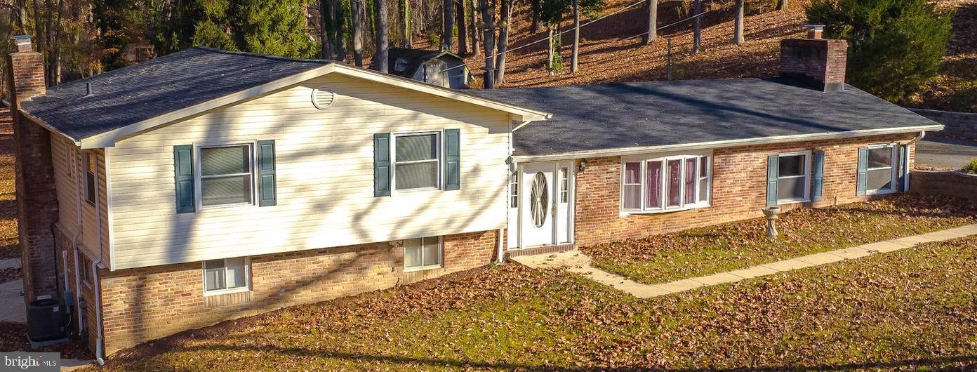 8464 Cardinal Ln Property Photo 1