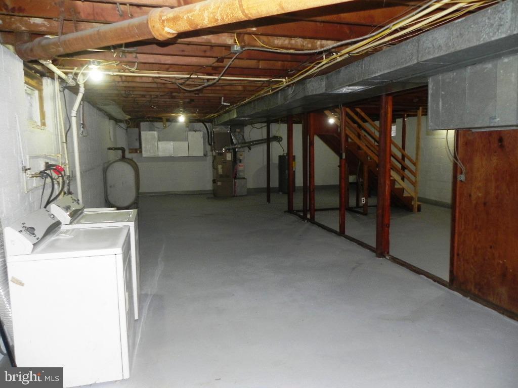10170 Berry Rd Property Photo 2