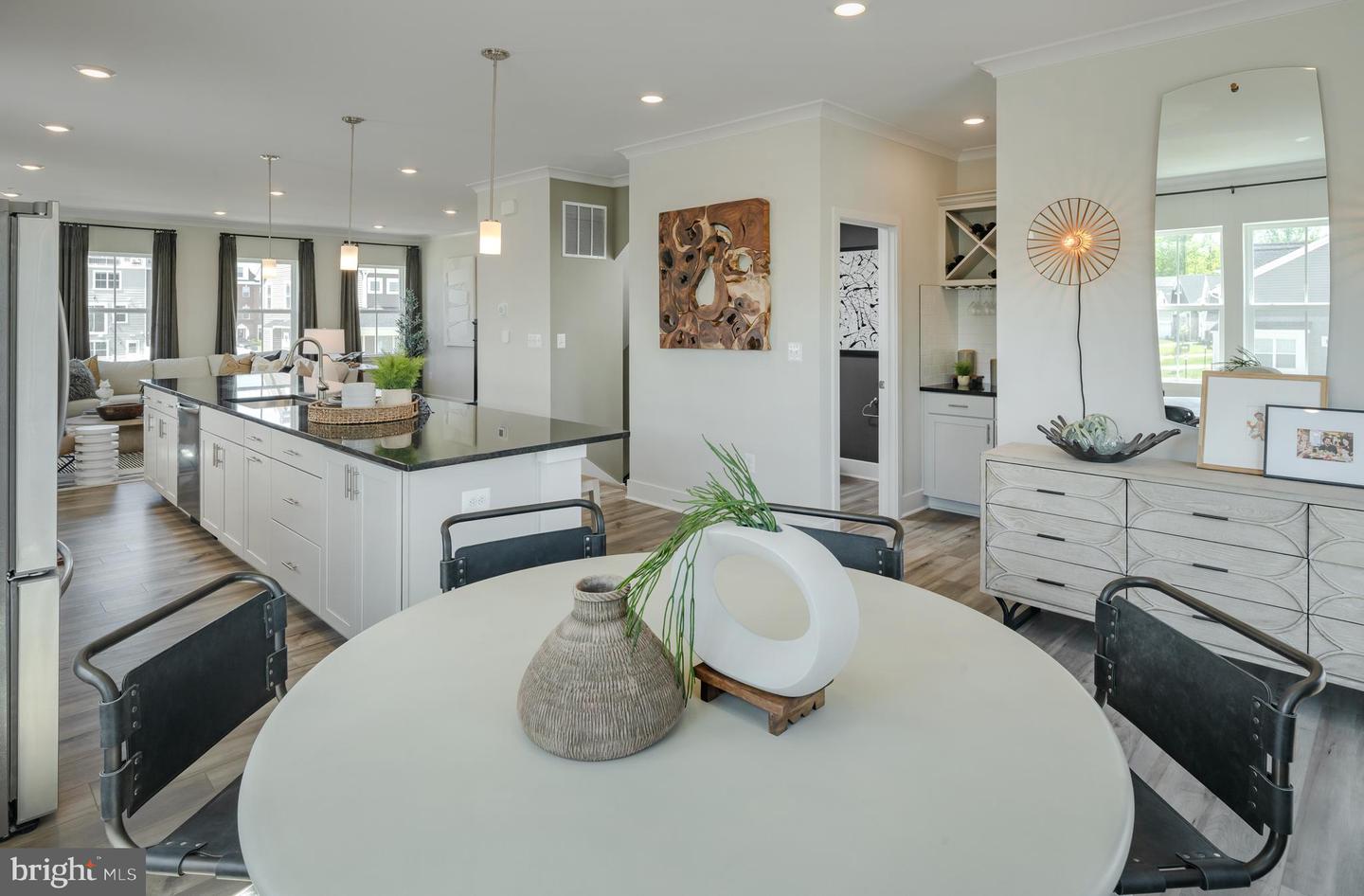 10654 Roundstone Ln Property Photo 18
