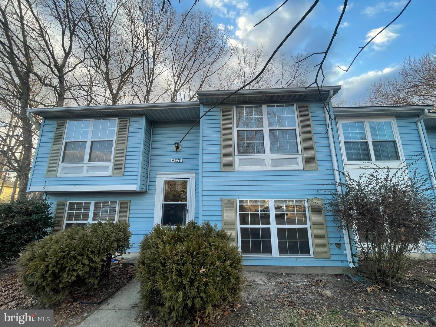 4838 Meadowlark Ln Property Photo 1