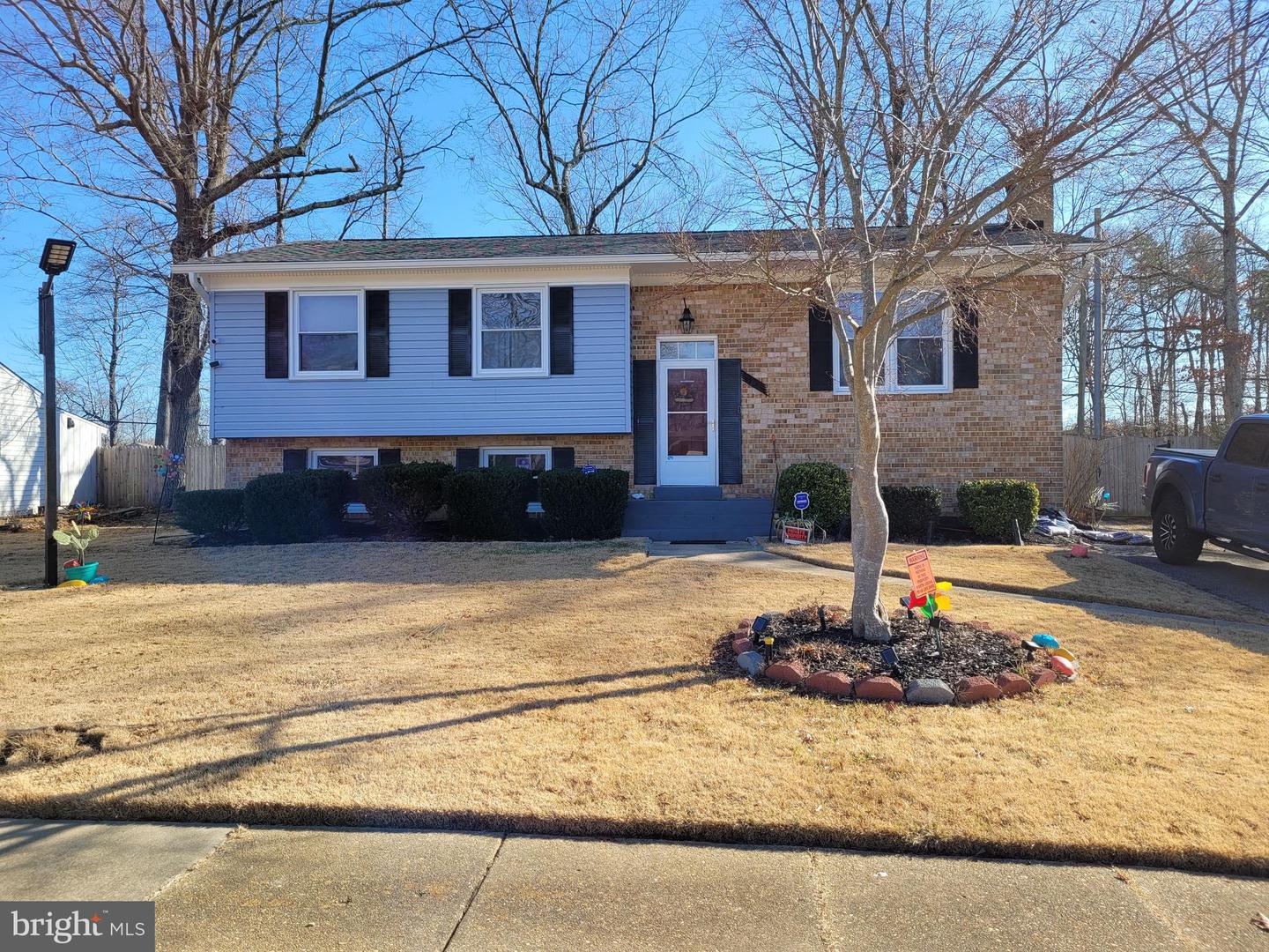 6855 Arbor Ln Property Photo