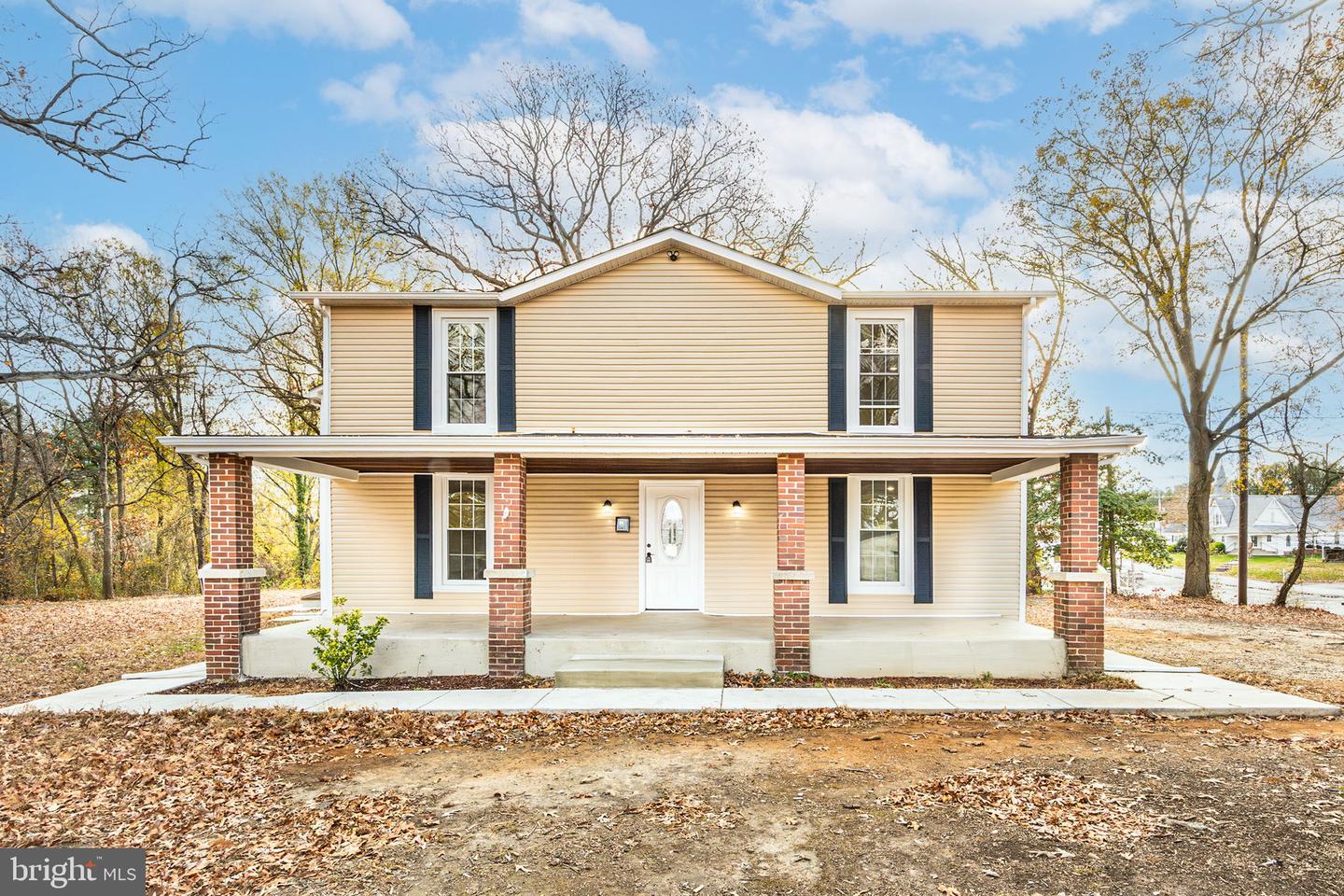 21 Mattingly Ave Property Photo
