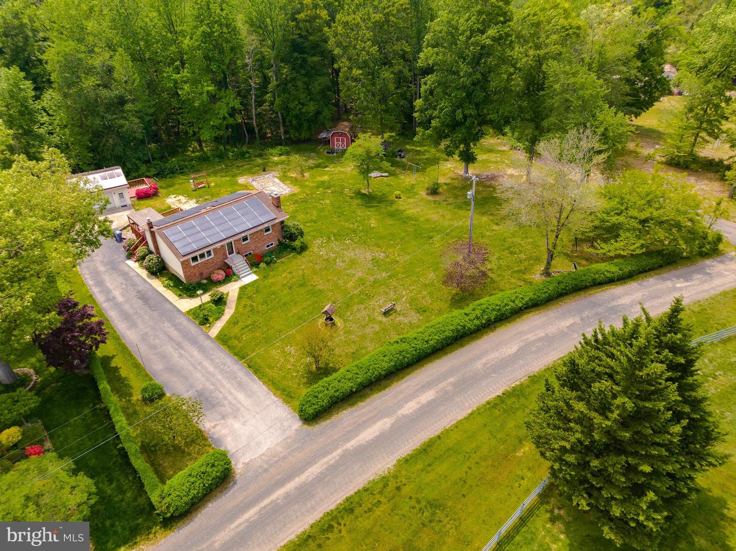 13995 Petzold Dr Property Photo 1