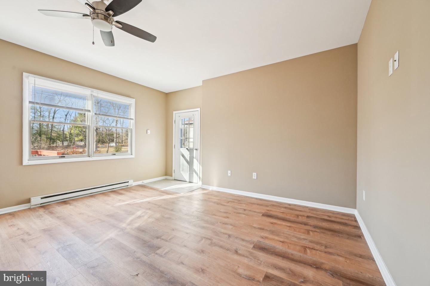 13995 Petzold Dr Property Photo 18